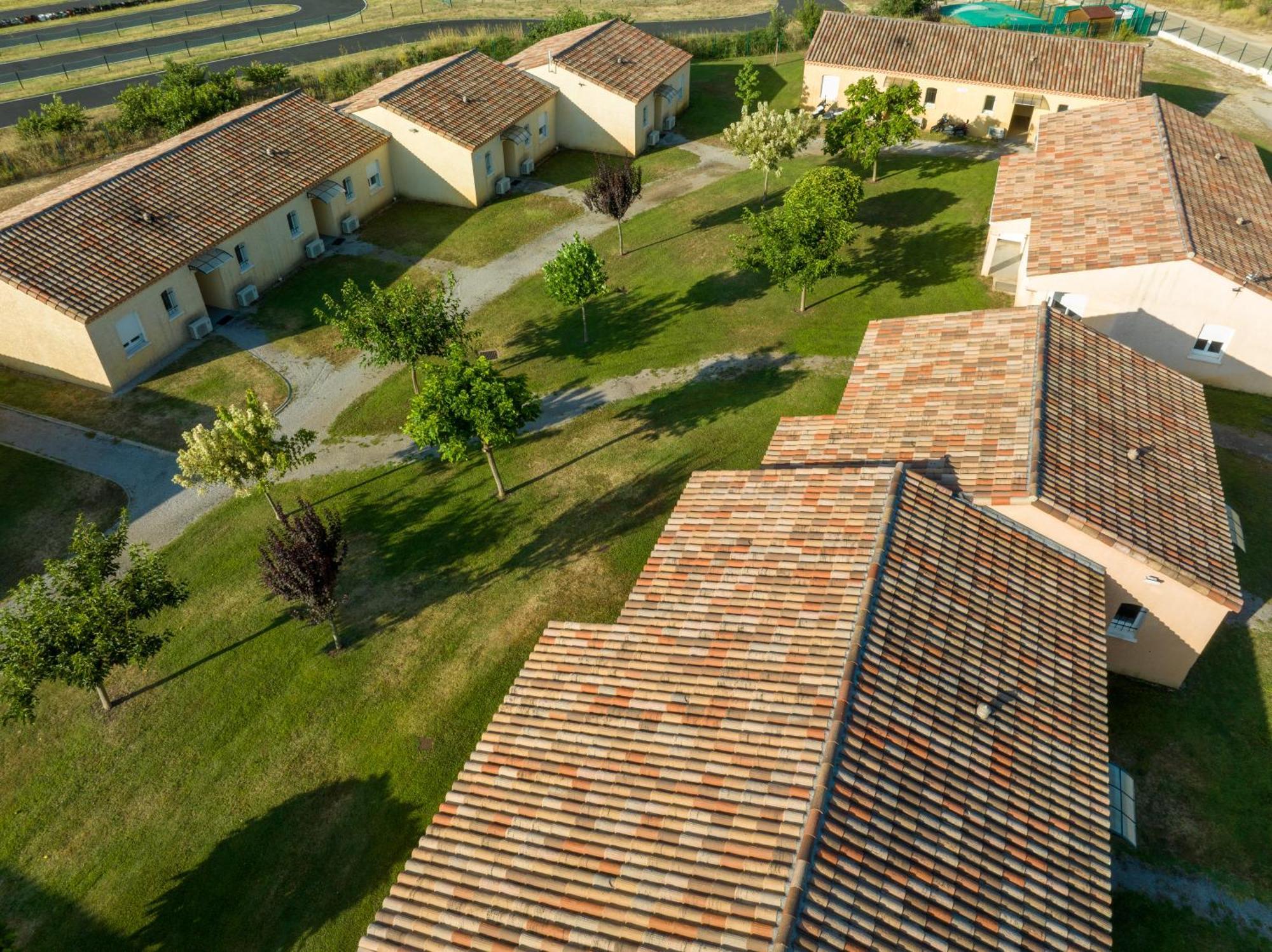 Park & Suites Village Gorges De L'Herault-Cevennes Brissac Exteriér fotografie